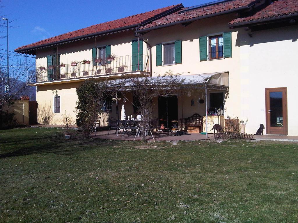 Ferienwohnung Casa Del Bosco Busca Exterior foto